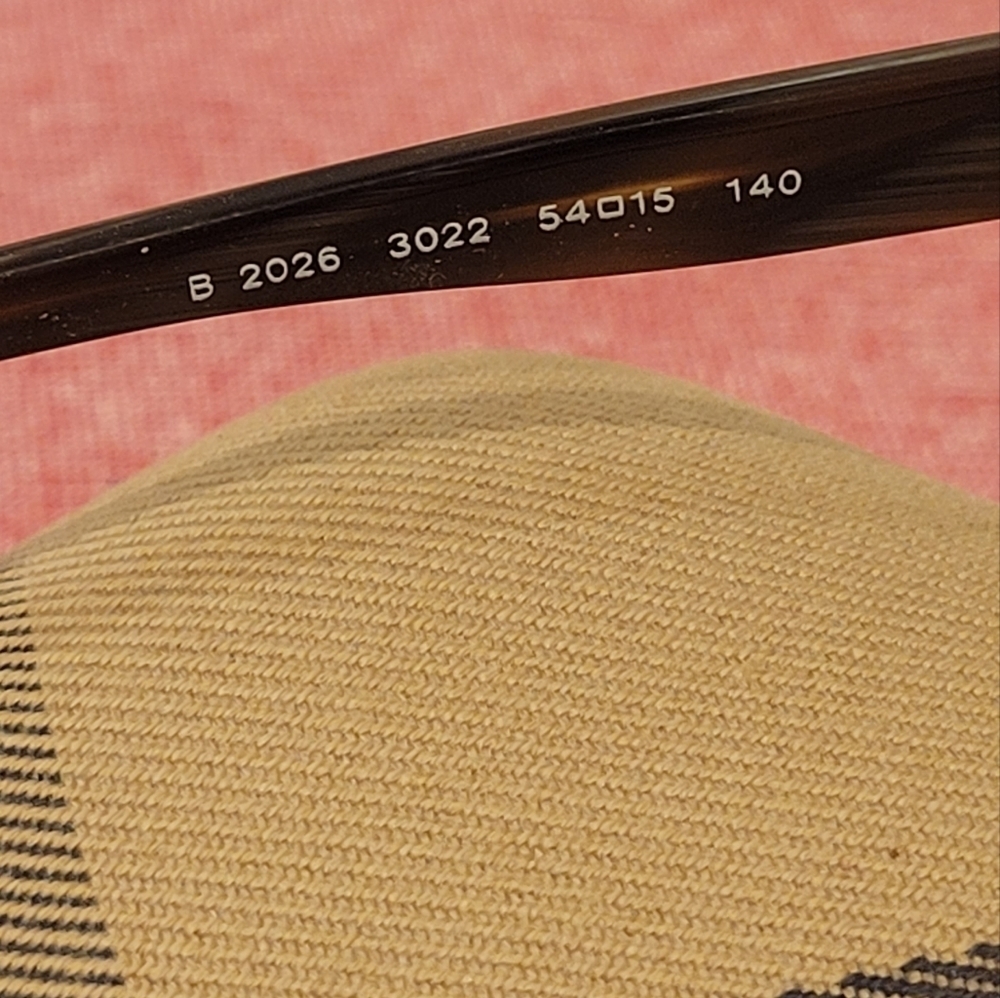 Burberry Eyeglasses with Clamshell Hardcase with Nove Check Plaid Made in Italy - Picture 4 of 10